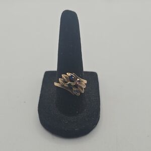 Vintage 10k Gold Leaf Cluster Ring with Blue and Purple Stones